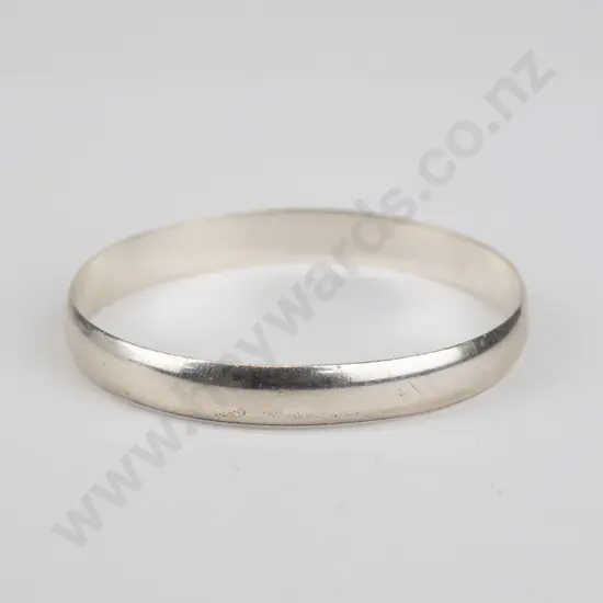 silver bangle stamped 925 (29gm)