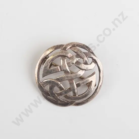 silver brooch stamped 925