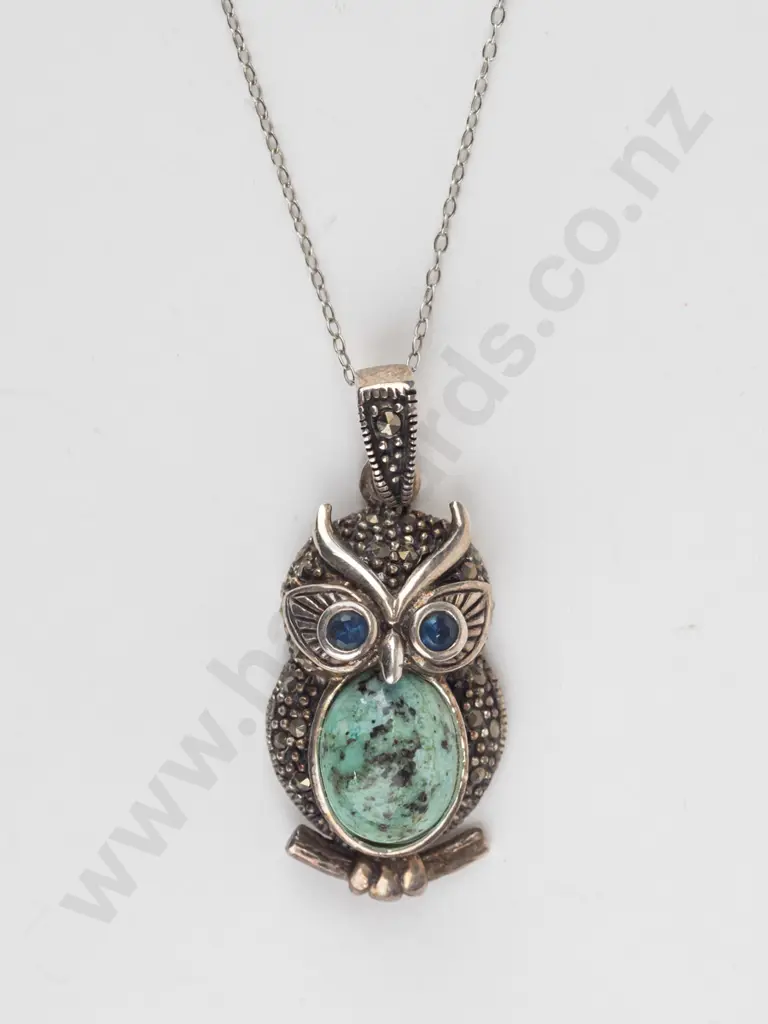 marcasite & blue stone owl necklace stamped 925 - 3gms Image 1++