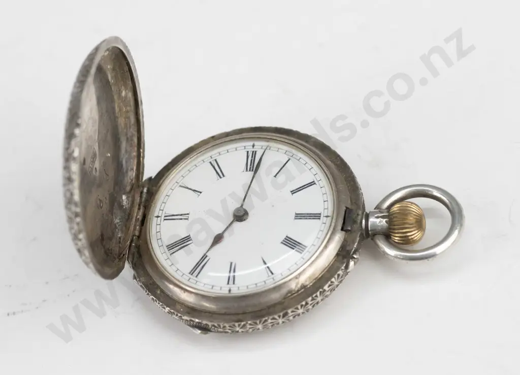 small silver engraved pocket watch stamped 925 Image 1++