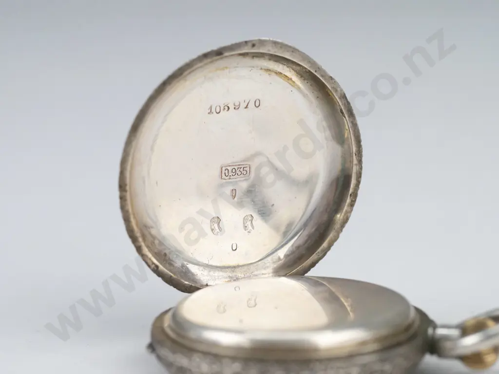 small silver engraved pocket watch stamped 925 Image 1++