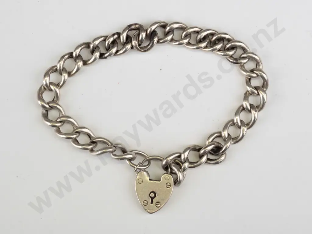 silver bracelet with heart clasp stamped Image 1++