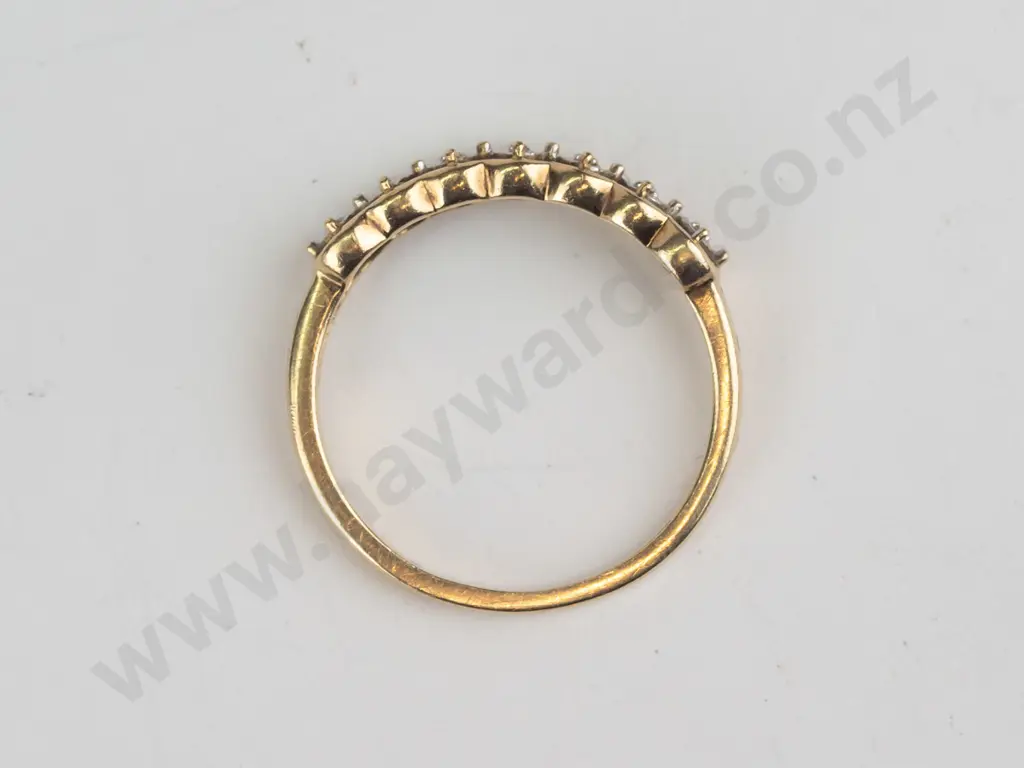 9ct eternity ring stamped 375 size R (2.08gm) Image 1++