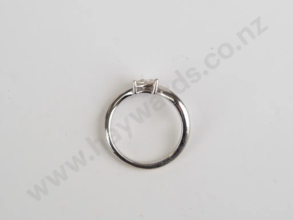 9ct lab-created diamond .20ct size H with valuation Image 1++