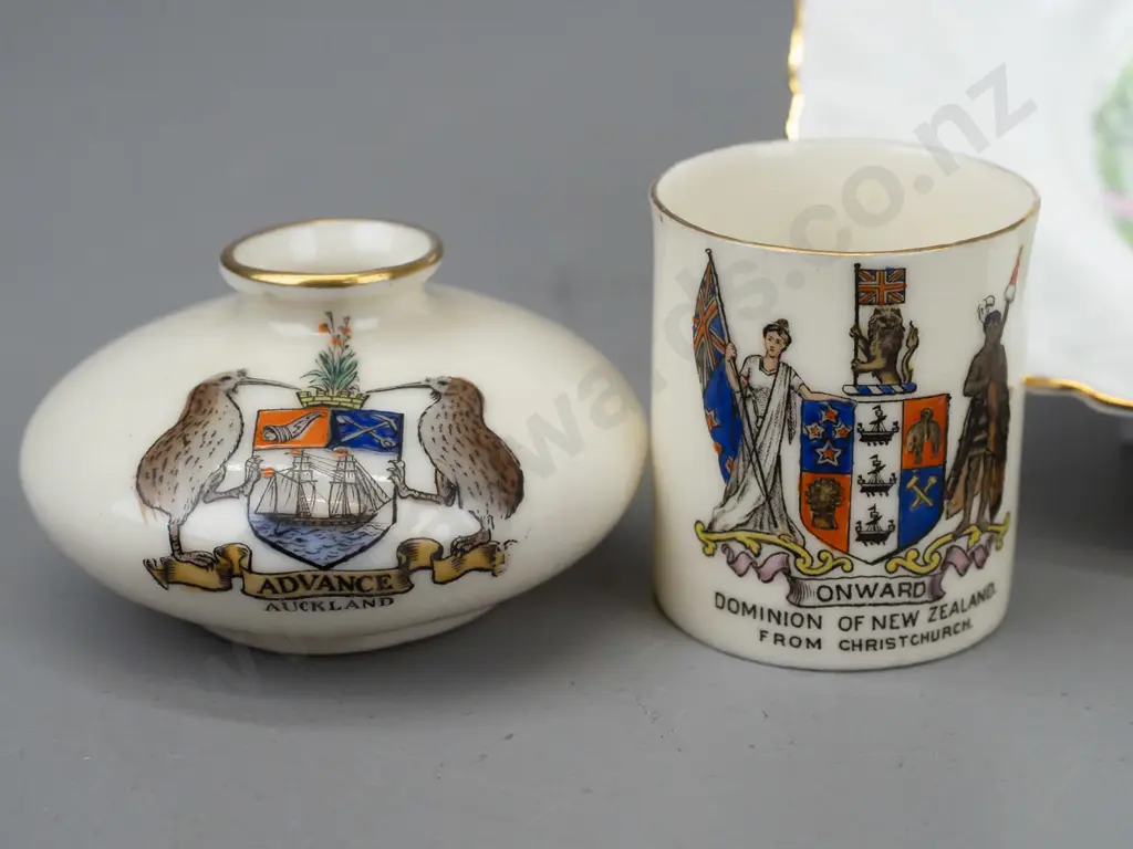 New Zealand souvenir items - Dunedin, Auckland, Christchurch, Wellington Image 1++