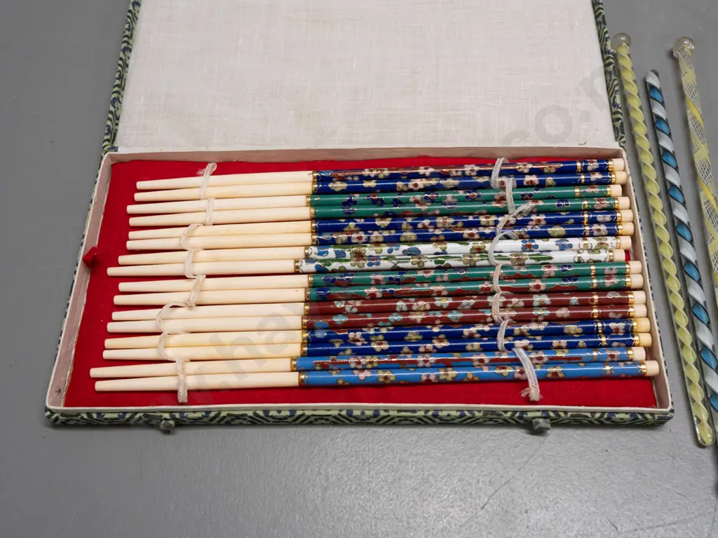 small lidded rosewood box with mother of pearl decorations, some twisted glass swizzle sticks, one with sheep, and cased Image 1++