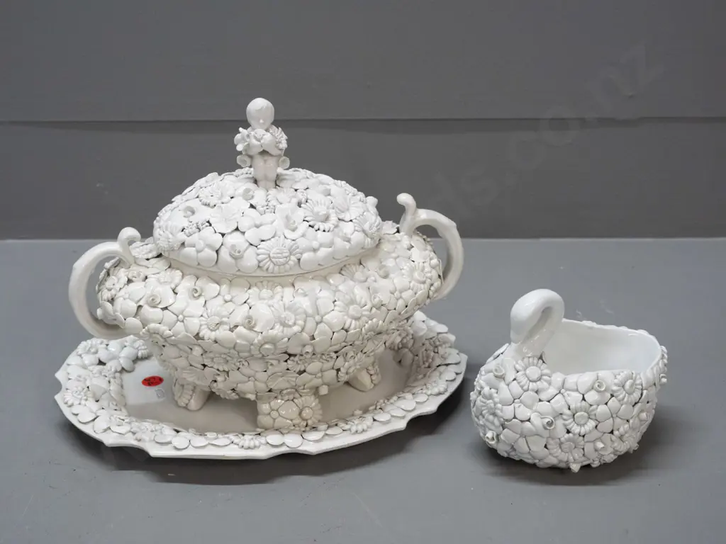 Italian porcelain lidded tureen with tray and small swan vase, marked A.Z. (Antonio Zen) Nove on base, encrusted in fine Image 1++