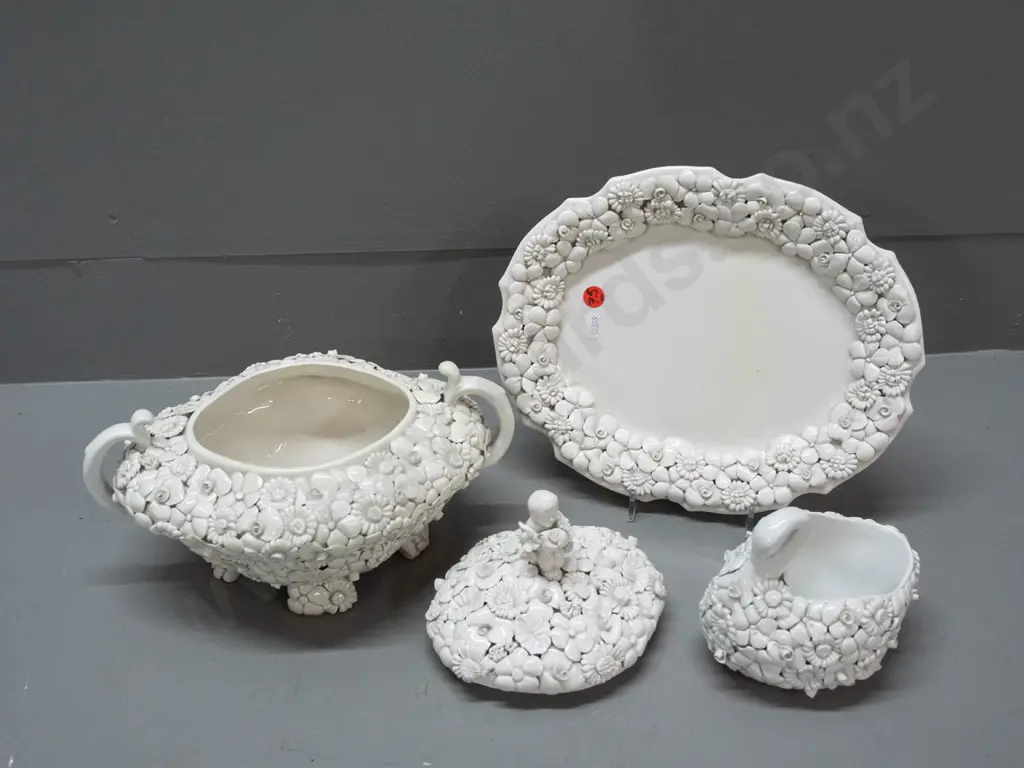 Italian porcelain lidded tureen with tray and small swan vase, marked A.Z. (Antonio Zen) Nove on base, encrusted in fine Image 1++