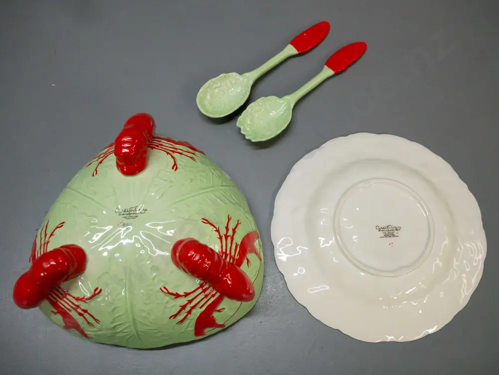 Carlton Ware Majorca-style ceramic salad bowl w/ lobster-shaped feet & server set w/ lobster claw-shaped handles Image 1++