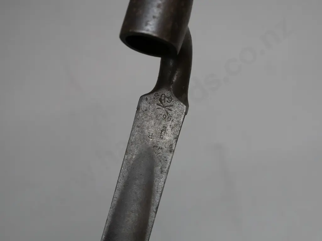 vintage socket bayonet with triangular blade, military stamps to blade - 96 and GOS markings, others hard to read L-640 Image 1++