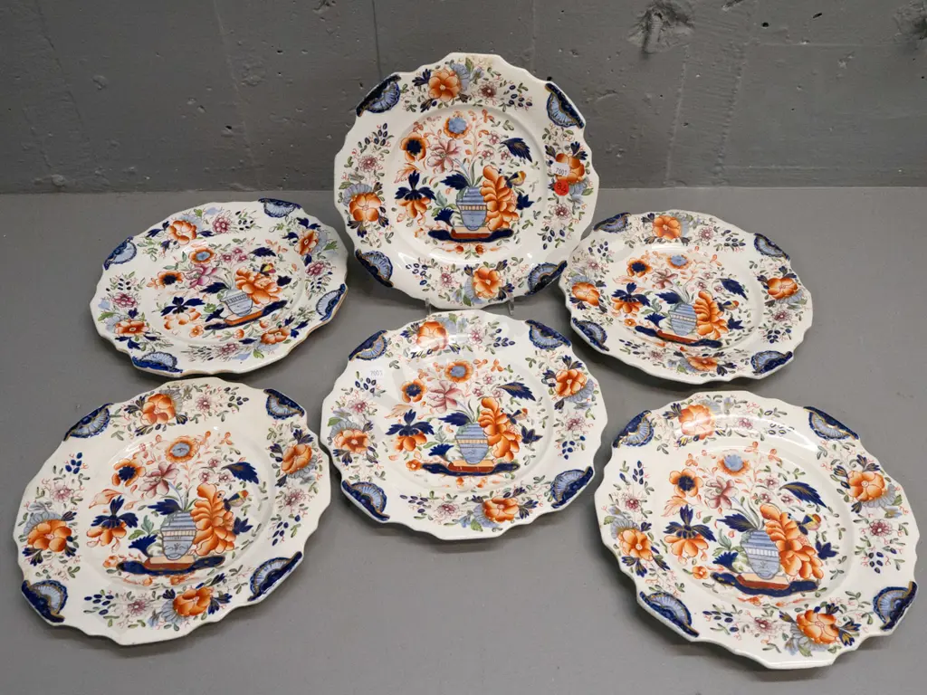 6 vintage imari pattern plates - impressed mark Ironstone China in base - 1 with chip under rim, 2 with small chips Image 1++
