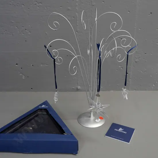Swarovski crystal 2005 Christmas tree ornament 3-piece set with original box and a metal display stand H-340, large