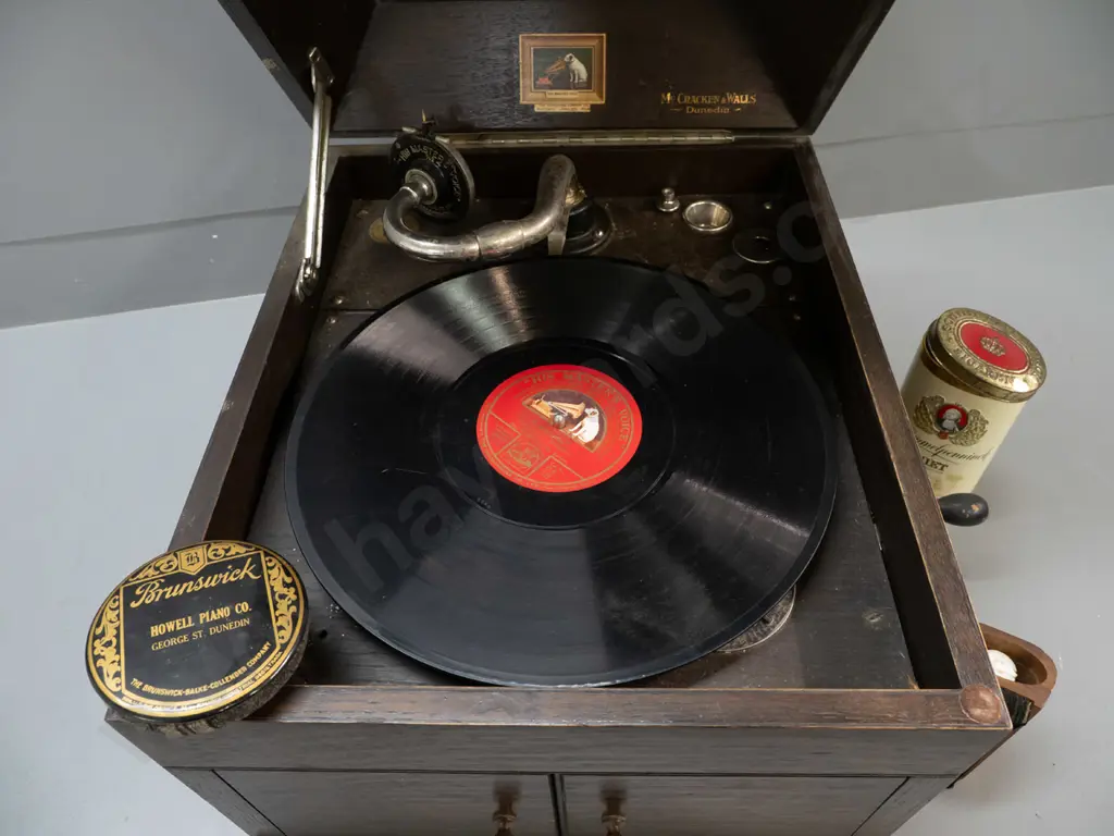 vintage restorer's oak-cased wind-up HMV gramophone Model 109 - McCracken and Walls Dunedin transfer in lid - motor Image 1++