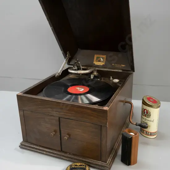 vintage restorer's oak-cased wind-up HMV gramophone Model 109 - McCracken and Walls Dunedin transfer in lid - motor