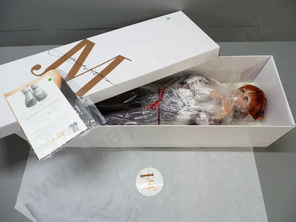 Jan Mclean 2003 "Nessie" doll in original packaging with stand, documents and certificate - No 384 of 494 Image 1++