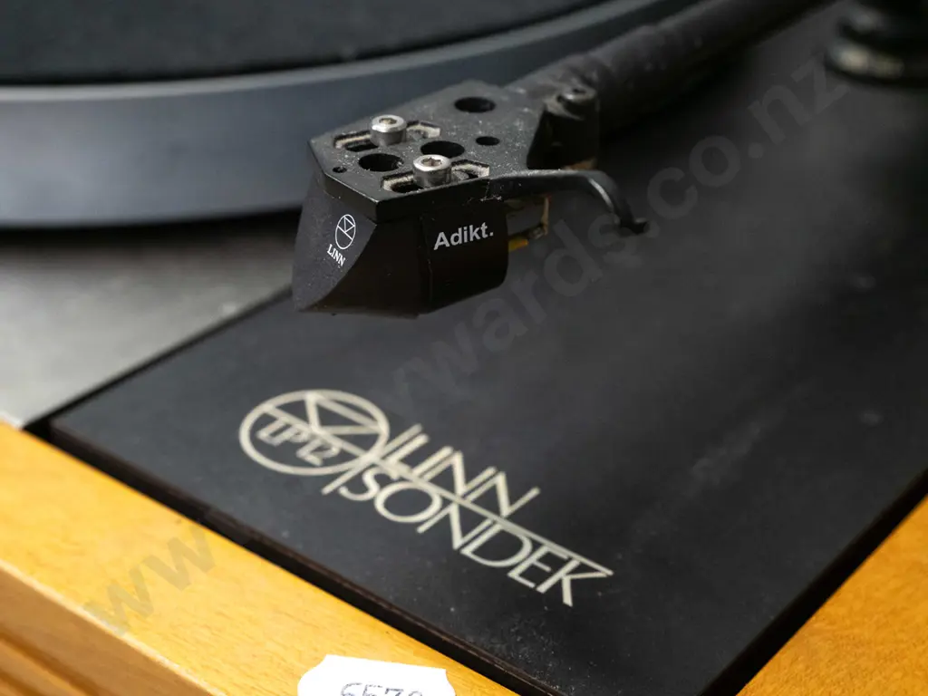 Linn Sondek LP-12 turntable with Linn Adikt cartridge - motor going, audio untested Image 1++