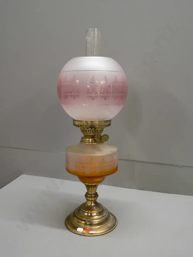 vintage kerosene lamp with etched glass tank and shade - knob marked Duplex - Made in England - wick adjusters stiff, Image 1++