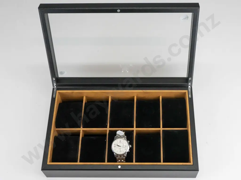 gents Swiss Tissot chronograph Tachymetre 200m case - going - in collector's display box Image 1++