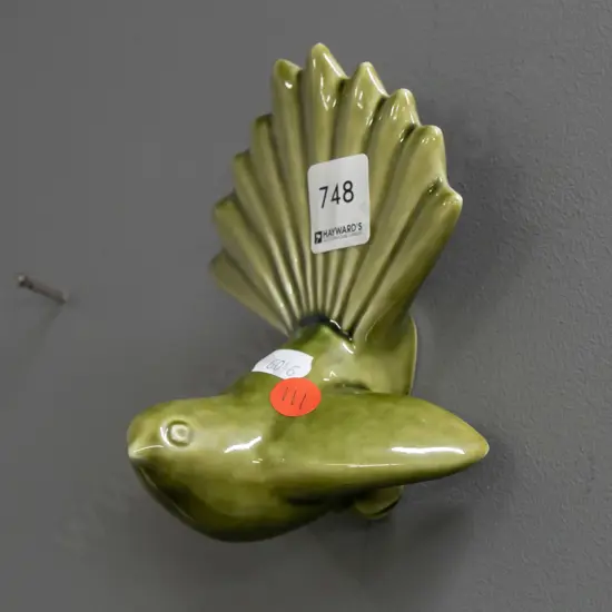 Steiner Ceramics NZ fantail figurine w/ moss green glaze H-95 W-110
