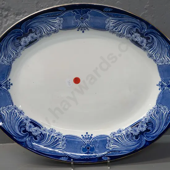 nouveau style Wedgwood blue and white ashett with gilded rim - some wear to gilt, crazing in centre  L-400