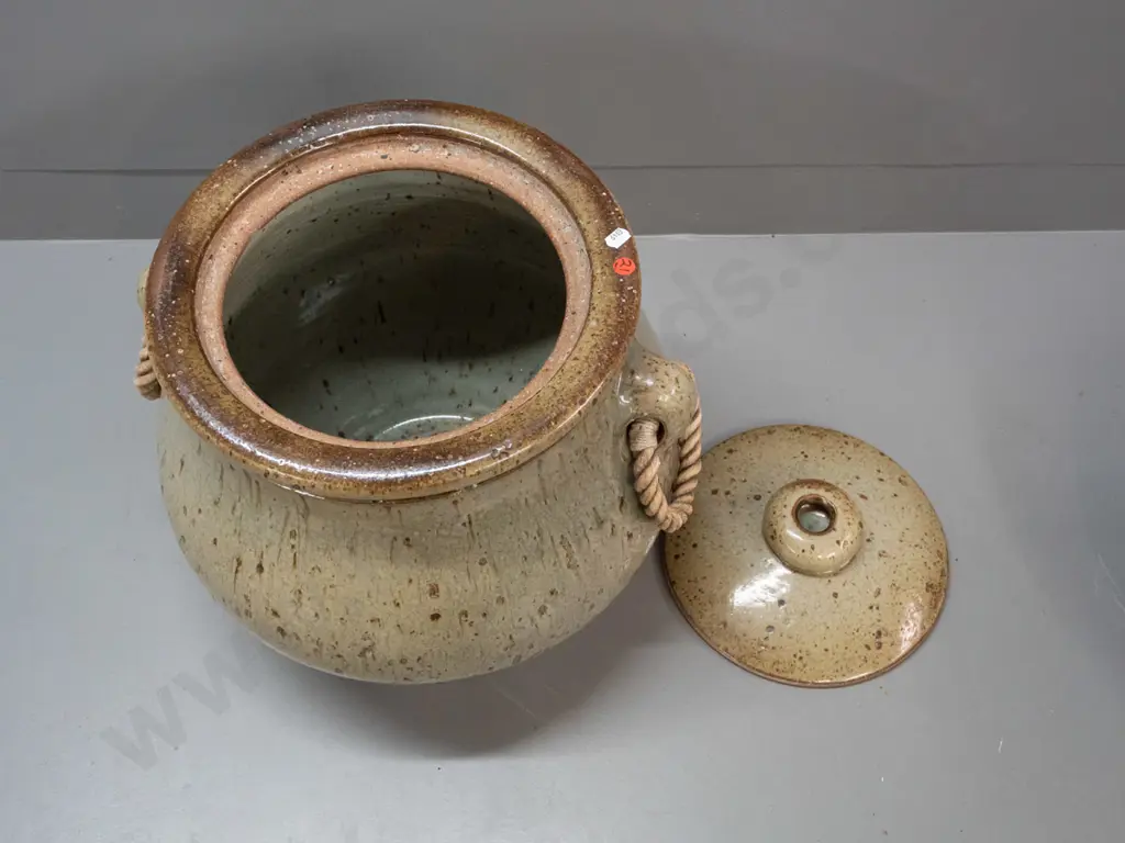 Lawrence Ewing New Zealand studio pottery very large lidded pot with rope handles H-400 D-400 Image 1++