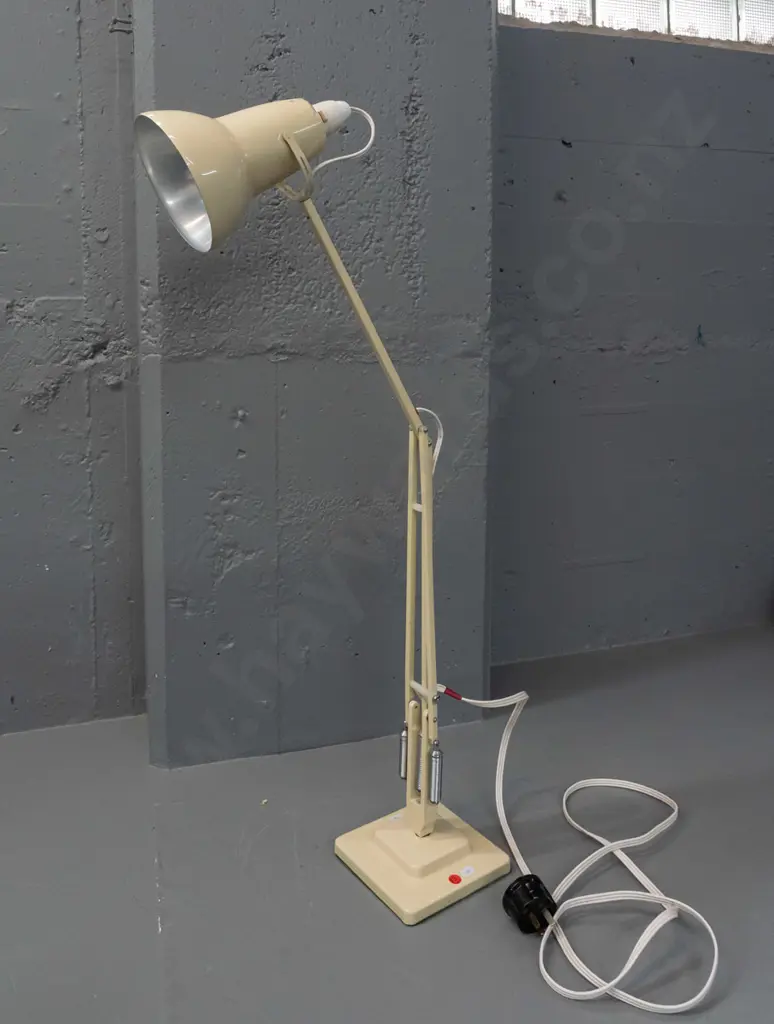 vintage Herbert Terry & Sons Redditch anglepoise work / desk lamp - some paint loss and crazing on shade, stretched Image 1++