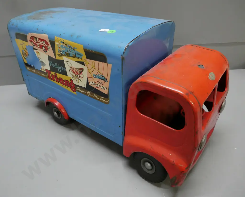 Tri-Ang delivery truck H-250 L-470 [missing one back door; some corrosion, pitting, rust, Image 1++
