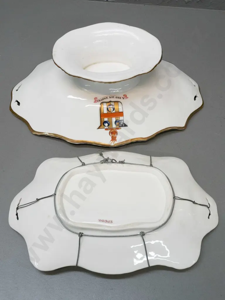 4 pieces of armorial china with hand painted motto and crest, footed oval comport, 2 single- handled dishes and 1 double Image 1++
