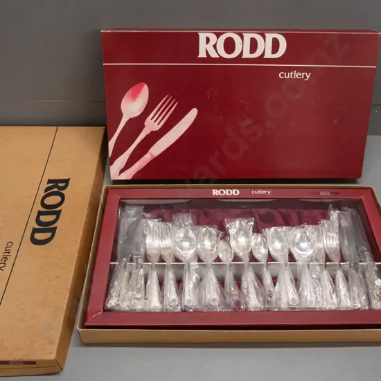 boxed Rodd Grosvenor King's pattern plated cutlery set with outer shipping box - looks unused
