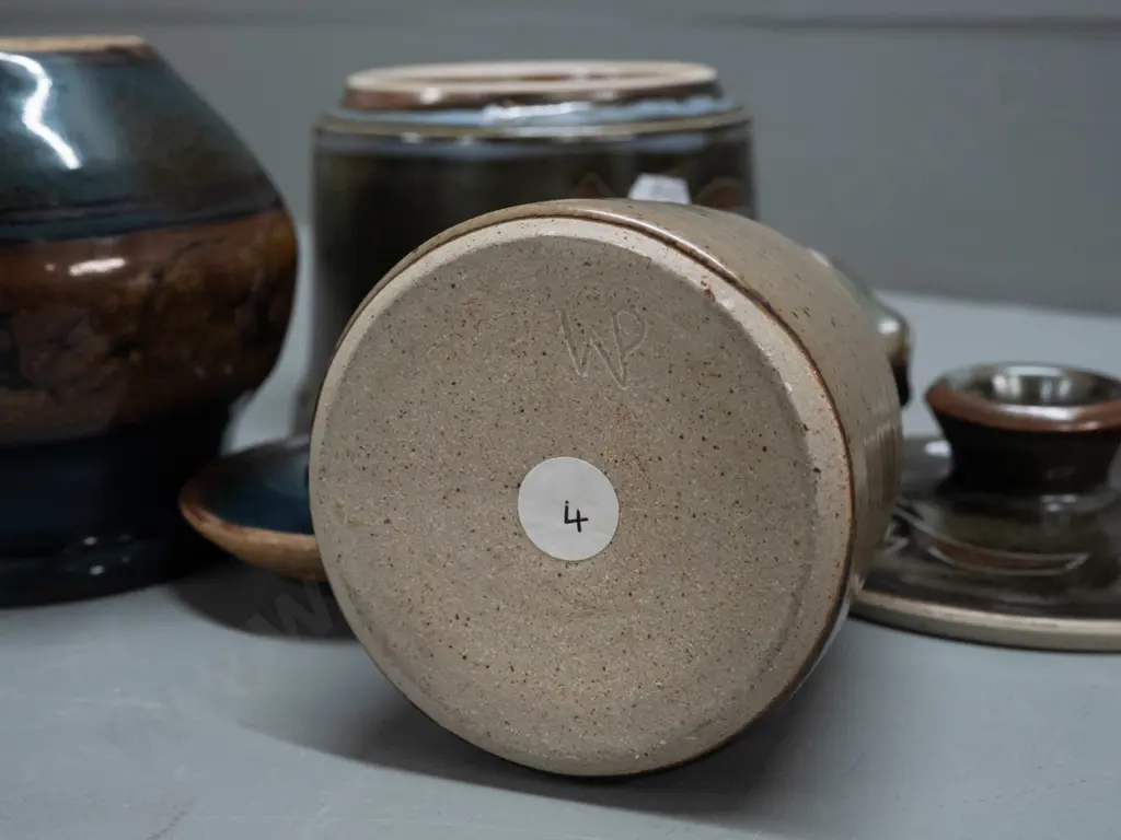 4 pieces of New Zealand studio pottery - 3 lidded containers, one with spoon cutout, and an oil bottle H-170, Image 1++