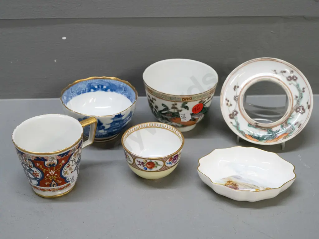 5 pieces vintage china - Coalbrookdale fluted bowl with hand written 1780 label, signed Royal Crown Derby pin dish, Image 1++