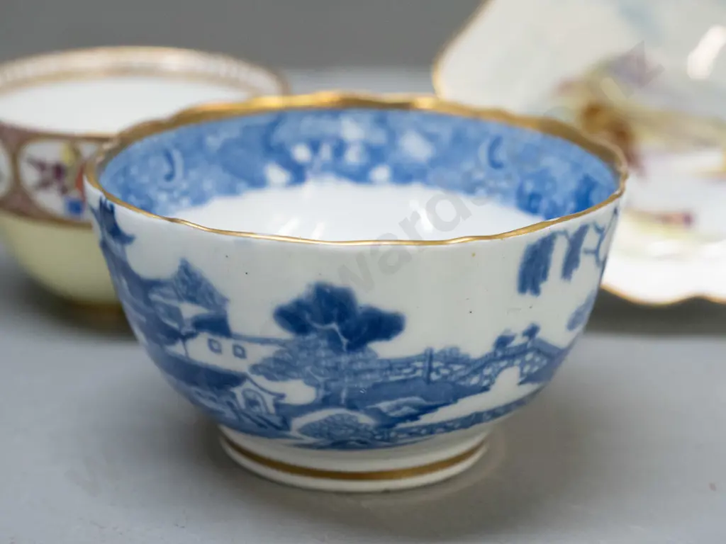5 pieces vintage china - Coalbrookdale fluted bowl with hand written 1780 label, signed Royal Crown Derby pin dish, Image 1++