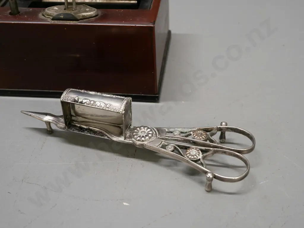 silver plated candle wick trimmer and a restorer's Japanese lacquer ware novelty cigarette dispenser - mechanism needs Image 1++