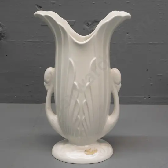 Beswick deco style double swan vase - pattern mark 1185 on base - some staining inside H-270 W-170 at top