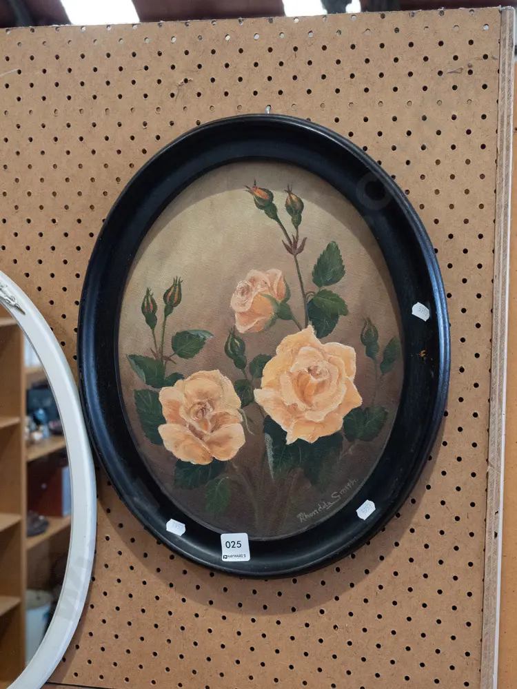 Rhonda Smith - oval framed oil on board - roses Image 1++