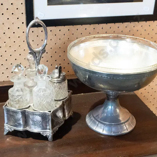 2x silver plated items; - condiment set (chips), comport with glass liner