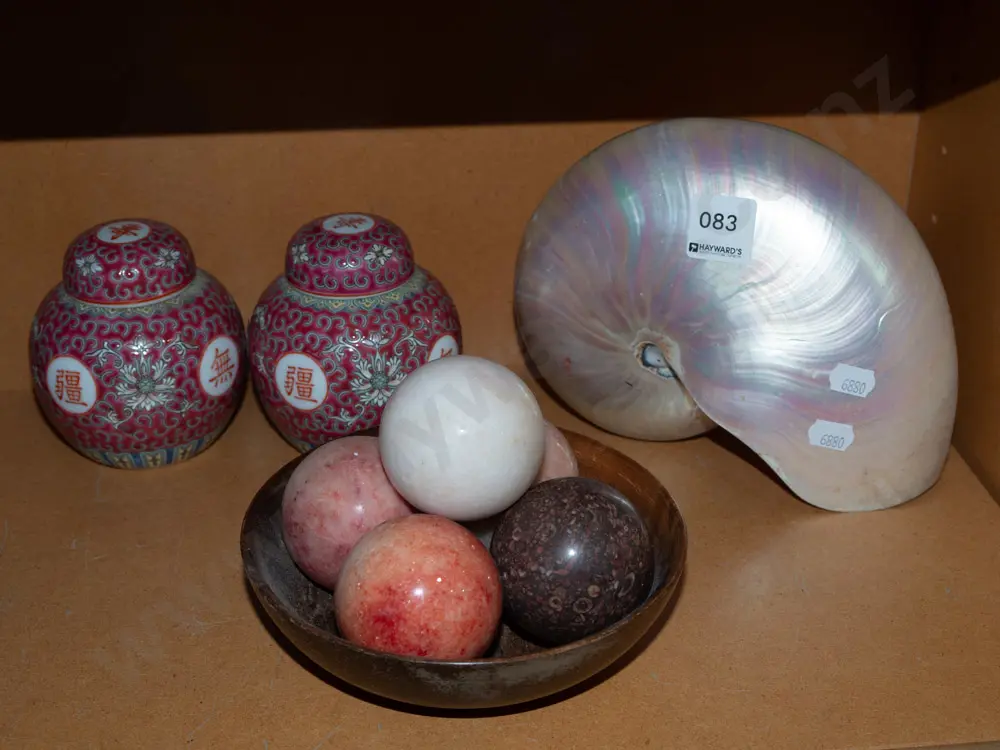 ginger jars, seashell, stone balls etc Image 1++
