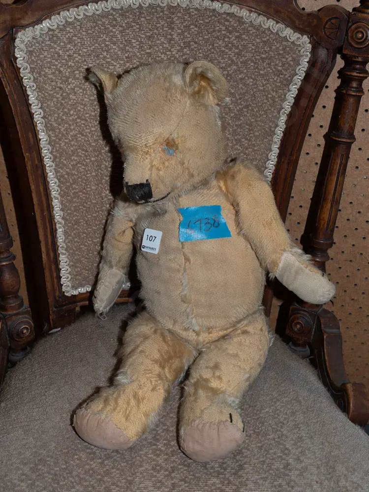 very worn old teddy bear Image 1++
