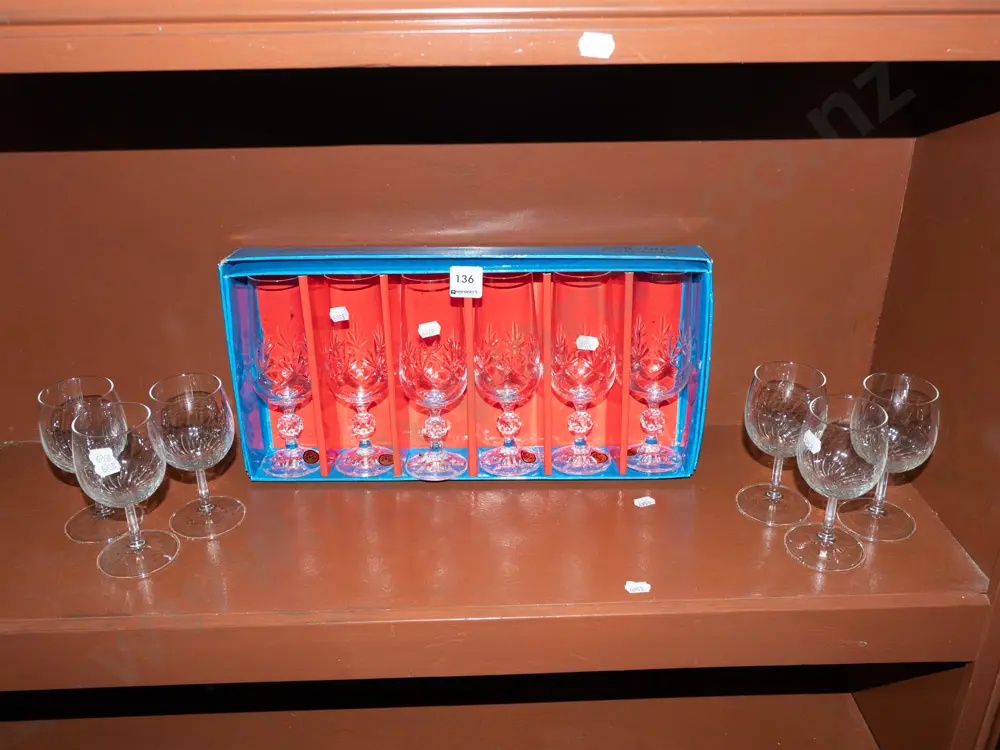 wine goblets, 6x boxed crystal champagne flutes Image 1++