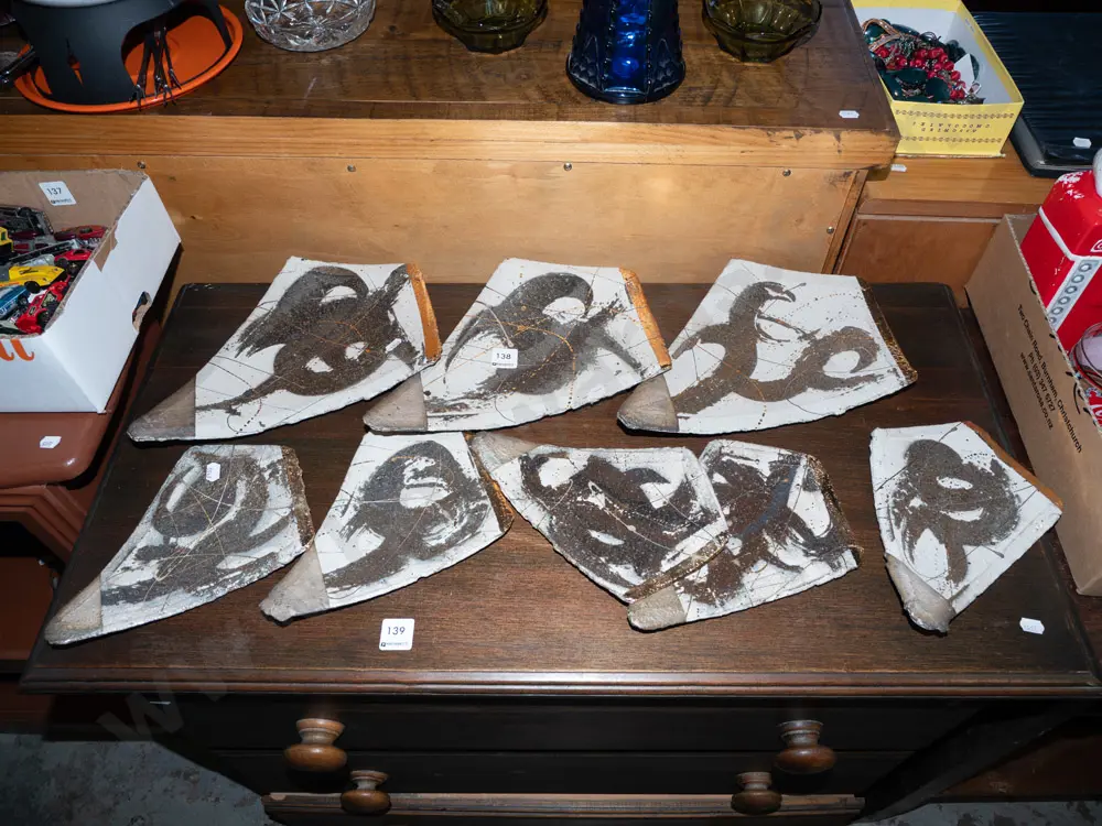 assorted studio pottery kite shaped plates Image 1++