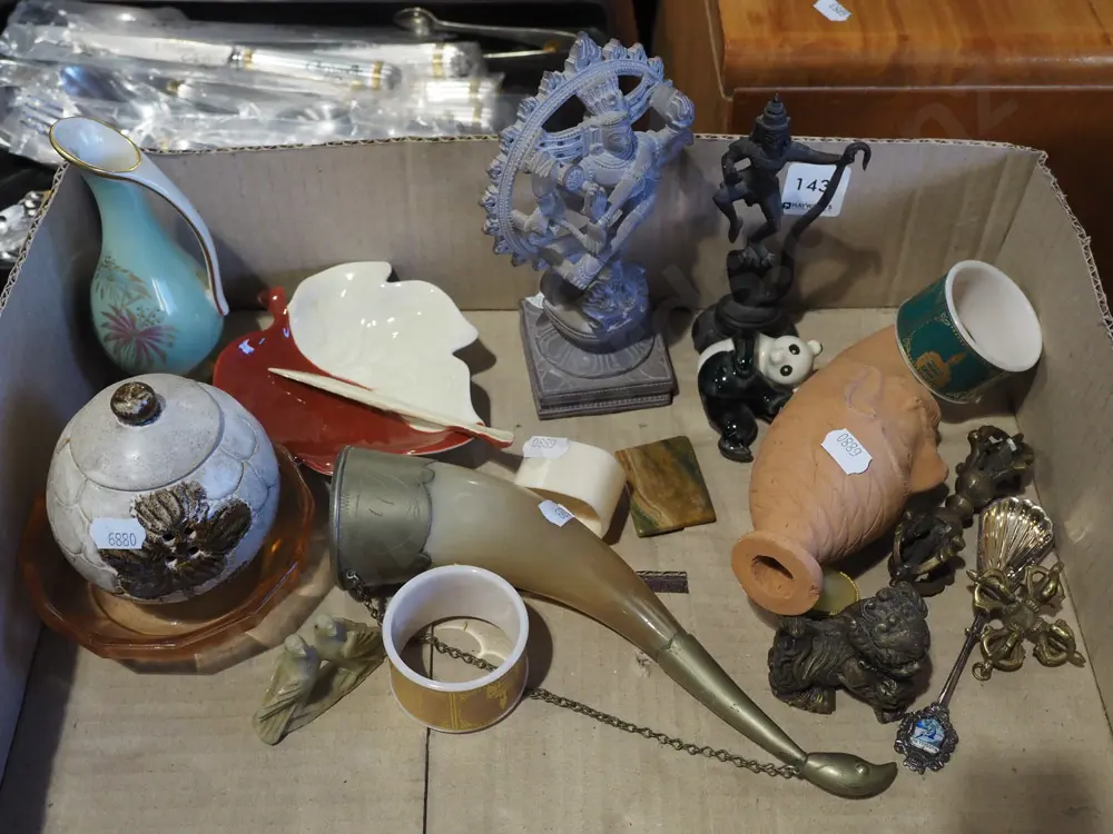 box; Carlton leaf dish, figurines, animal horn cup etc Image 1++