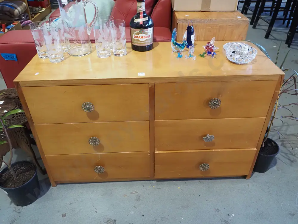 solid rimu 6 drawer lowboy H620 W1030 D575 Image 1++