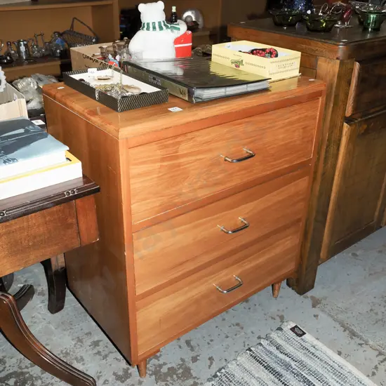 rimu 3 drawer chest H770 W680 D380