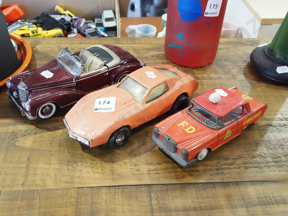 3x model vehicles Image 1++