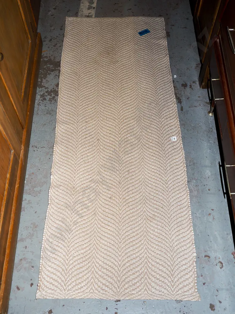 woven cream and taupe floor mat L1700 W620 Image 1++