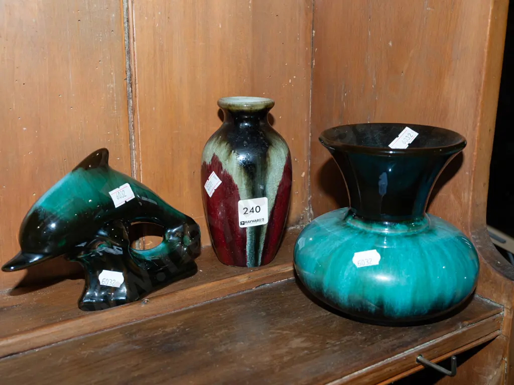 Blue Mountain dolphin, vase, 1 other vase Tallest H145 Image 1++