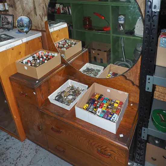 oak mirror dresser with 3 drawers H1580 W1180 D440