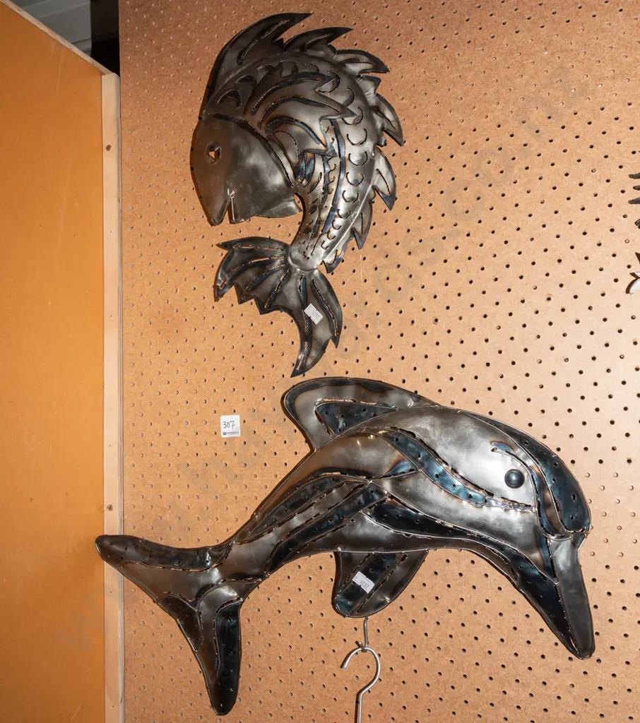 metal wall art - fish and dolphin Image 1++