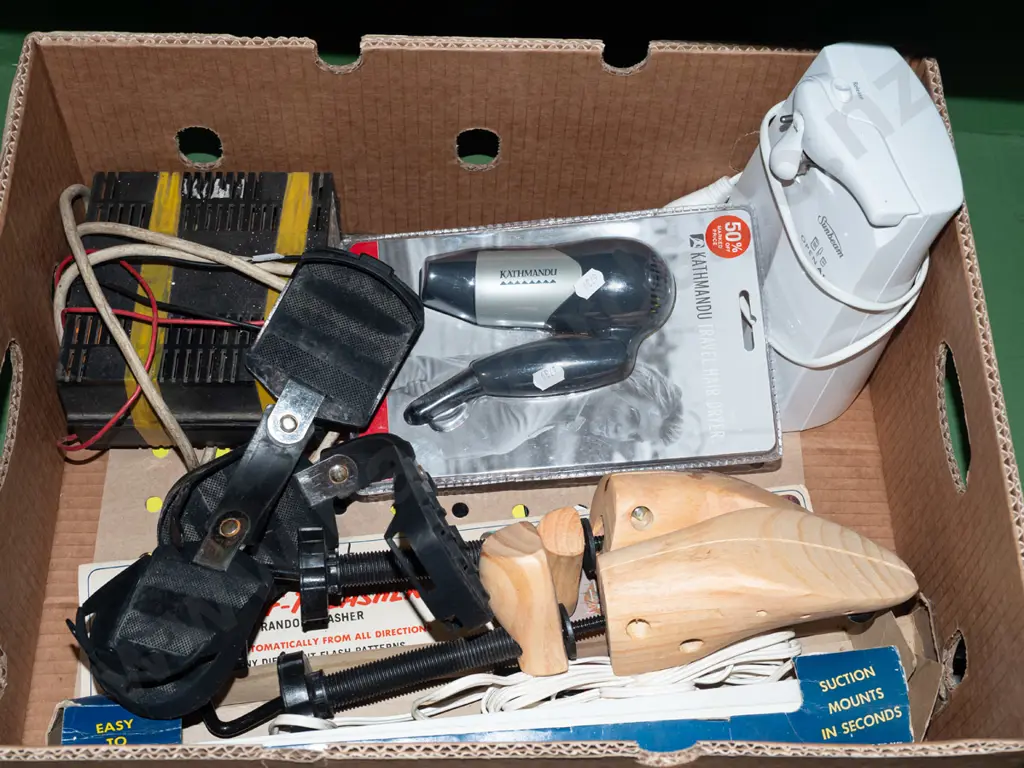 box; electric  can opener, battery charger, shoe forms etc Image 1++