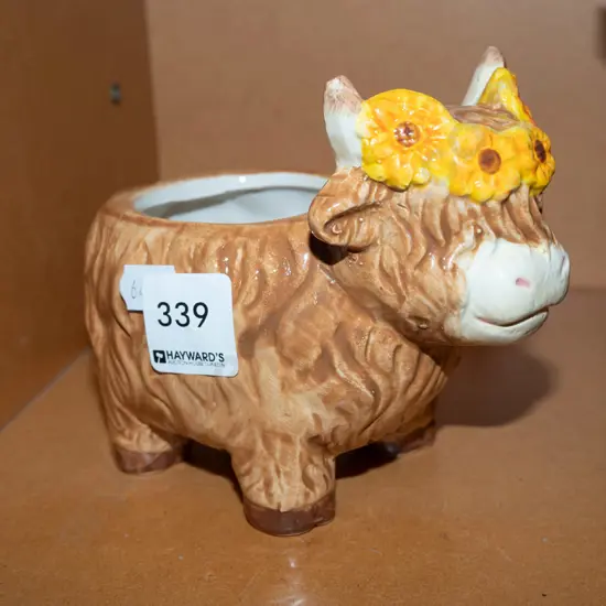 small cow themed jardiniere/planter H115
